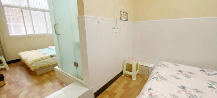 万爱主题民宿(西安何家营长安大学城店)图片