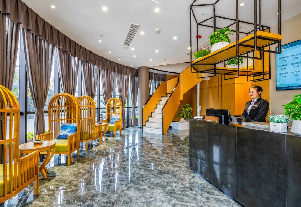 Xinyi Holiday Hotel (Puyan Road) Hotel Overview