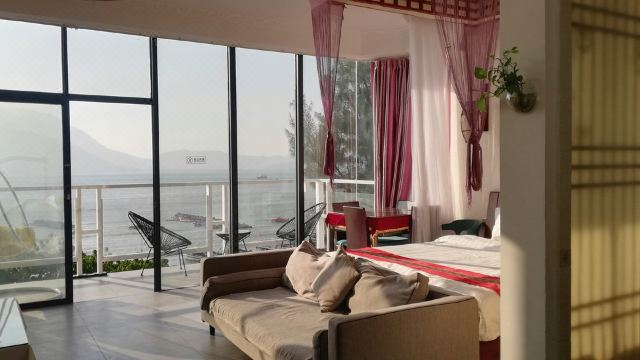 Bit Times Sea View InnHotel Overview