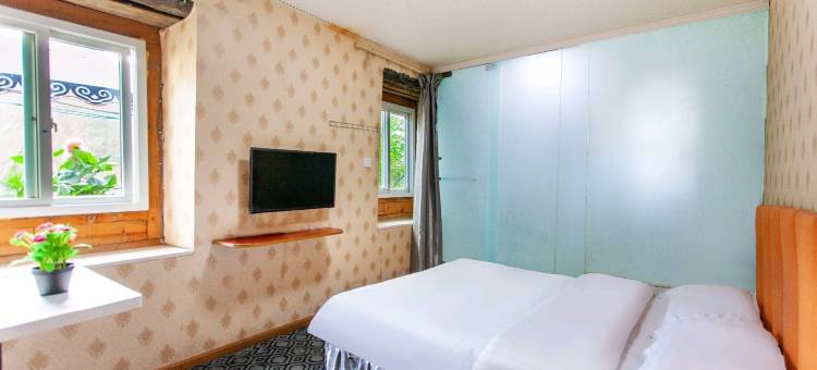 康定里本咖啡lieben kaffee民宿(新都桥店)图片