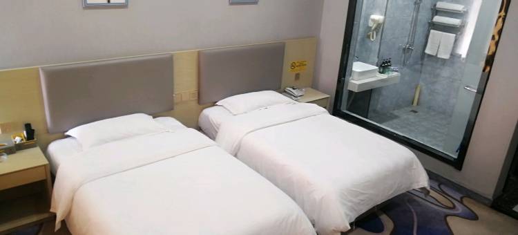阳光假日酒店图片
