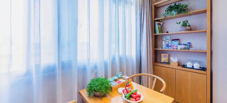 翔龙茶文化酒店(汉中高铁站万邦旗舰店)图片