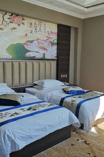 赤峰赤峰市松山区财政局附近酒店