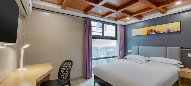 乌托邦快捷酒店(南京仙林中心地铁站金鹰湖滨天地店)图片