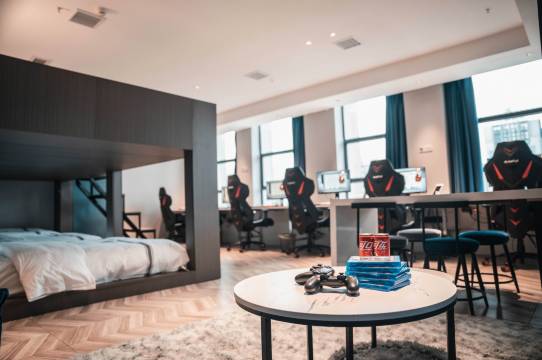 安顺奈斯电竞民宿