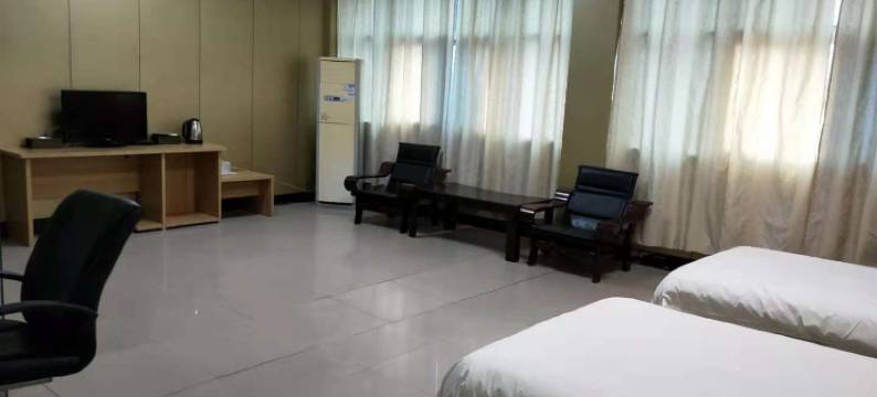 舞钢市越秀快捷酒店图片