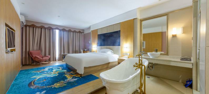 梦堡主题酒店(廉江塘山岭风景区第一中学店)图片