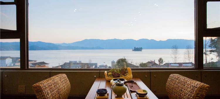 泸沽湖云上度假酒店(达祖情人滩店)图片