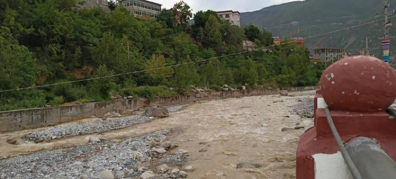 巴塘弦子林卡酒店图片