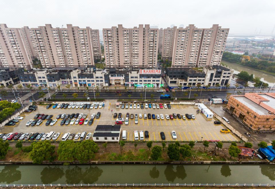 Vienna International Hotel (Shanghai New International Expo Center) Hotel Overview