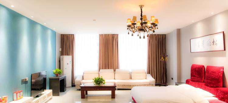 卢氏维多利亚假日酒店图片