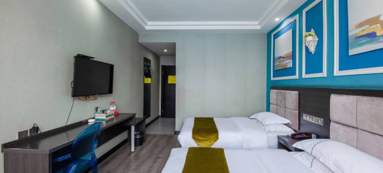 印象假日酒店(焦作火车站高铁站店)图片