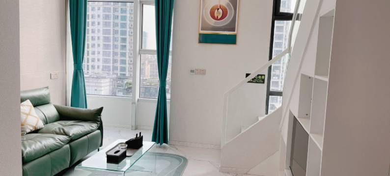 慕名轻奢民宿(华商国际城店)图片