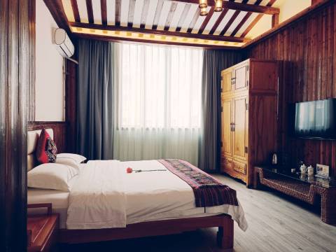 鹊桥客栈(中国爱情小镇许愿塔店)