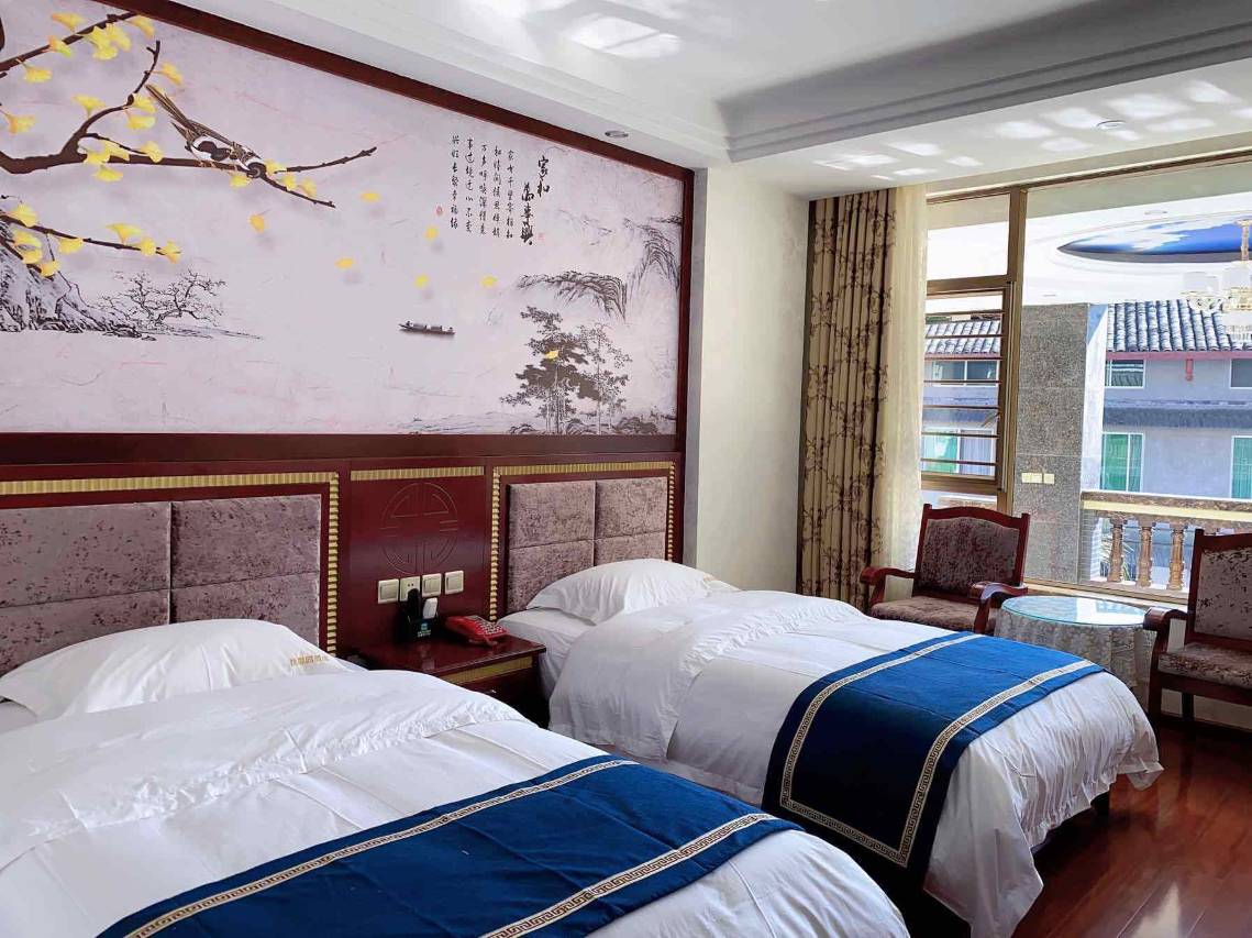 TOWO上品酒店(峨眉山万年寺店)