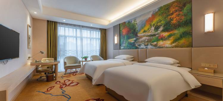 维也纳国际酒店(九江庐山火车站店)图片