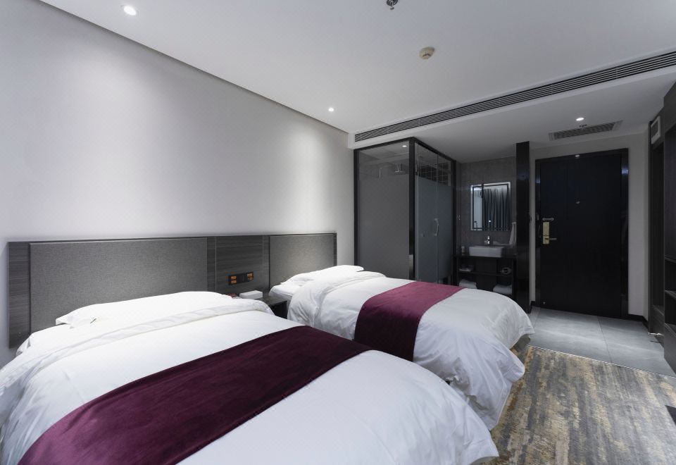 Qindao Business Hotel Hotel Overview