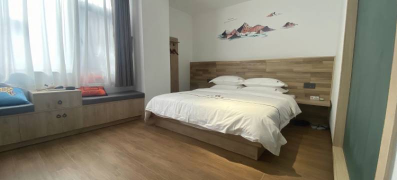 凤庆古奈酒店图片