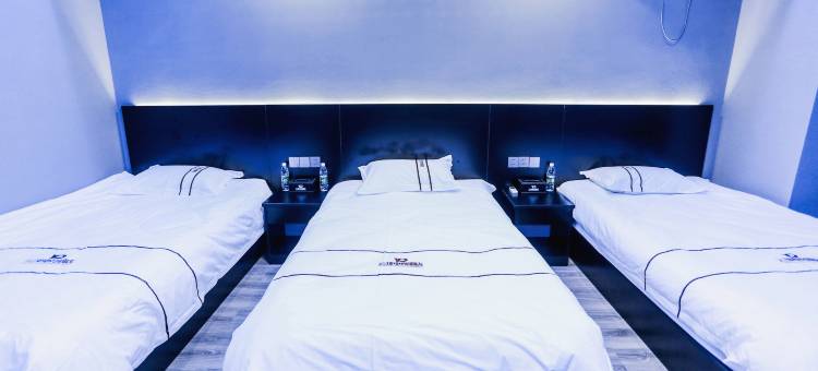 顶云电竞酒店图片