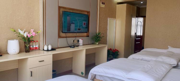 浪卡子馨湖富氧酒店图片