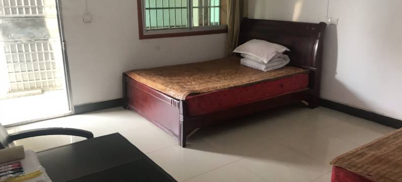 浏阳市鲤鱼塘家庭旅馆图片