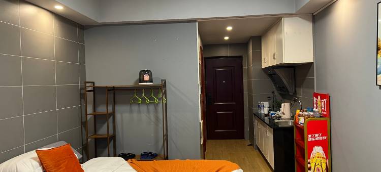 悠悠电竞影院酒店(上饶万达广场店)图片