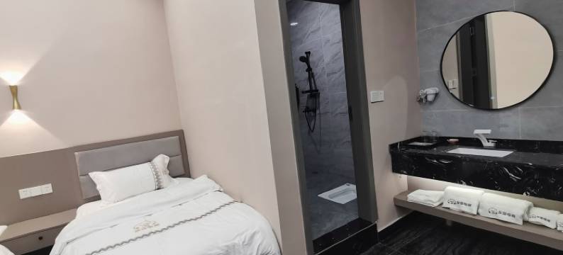 友伽电竞民宿(银泰城店)图片