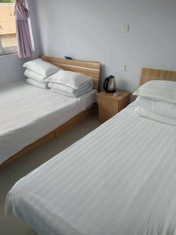 坝上山东人之家农家院