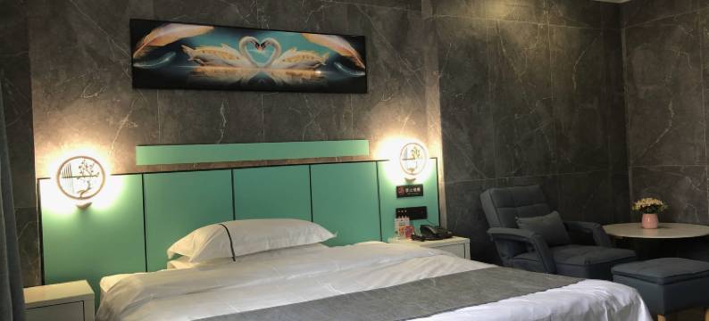 跨越酒店(许昌火车站曹魏古城店)图片