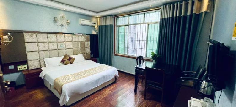 大英梦幻酒店图片