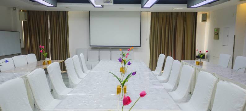 MeetU迷兔酒店(岳麓大学城店)图片