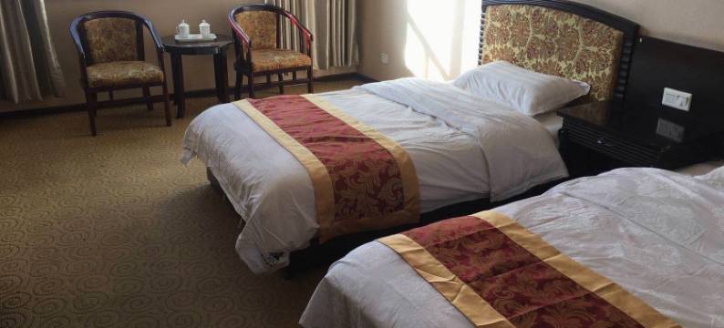 巴音布鲁克西部情酒店图片