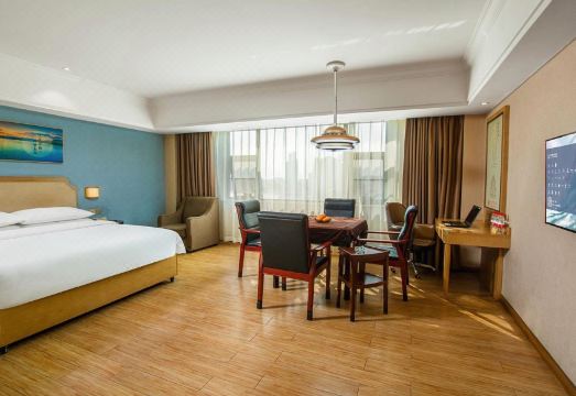 Vienna 3 Best Hotel (Taoyuan Zoushi) Hotel Overview