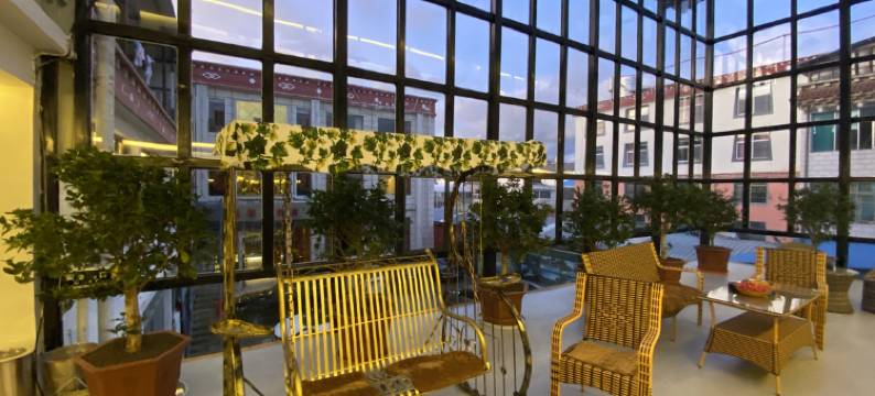 香格里拉大灵猫电竞主题酒店图片