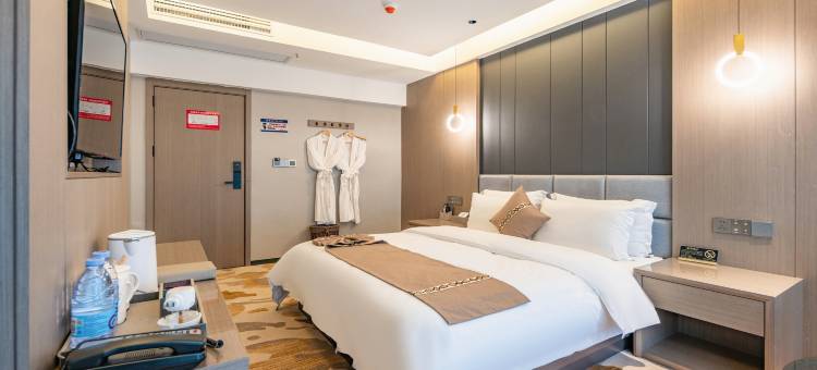 梓雲酒店(高县万达广场店)图片