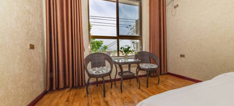 华山西博苑客栈图片