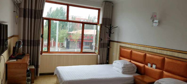 扎鲁特旗哲大宾馆(乌力吉木仁路分店)图片