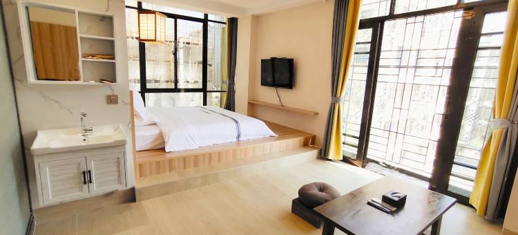 私宅印象民宿(电白万达广场店)图片