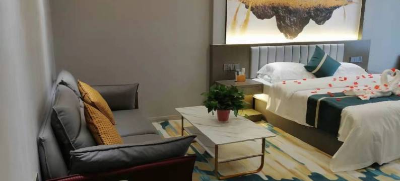 积石山永安假日酒店图片