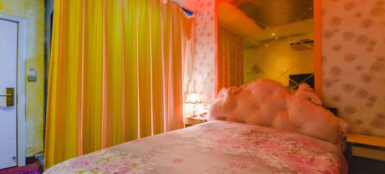 南阳恋巢主题宾馆图片