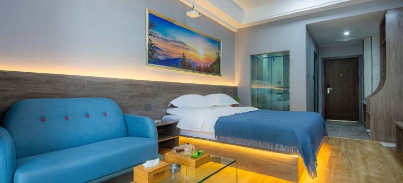 凤凰假日影院酒店(大明宫西地铁站店)图片