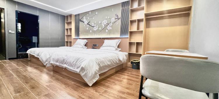 曼舟轻奢酒店(开江步行街店)图片