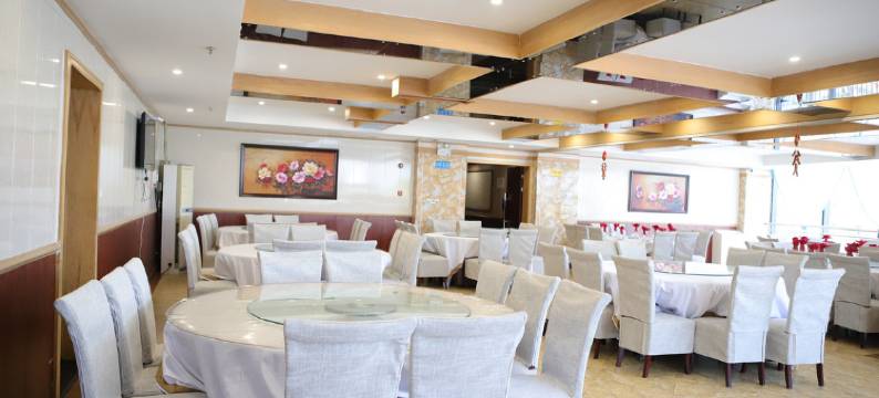 西昌18度假日酒店图片