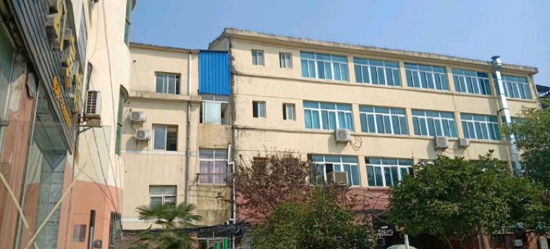 南昌梦幻宾馆(双港地铁站店)图片