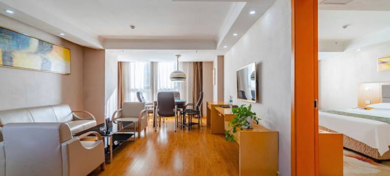 源哥假日宾馆(六安火车站店)图片