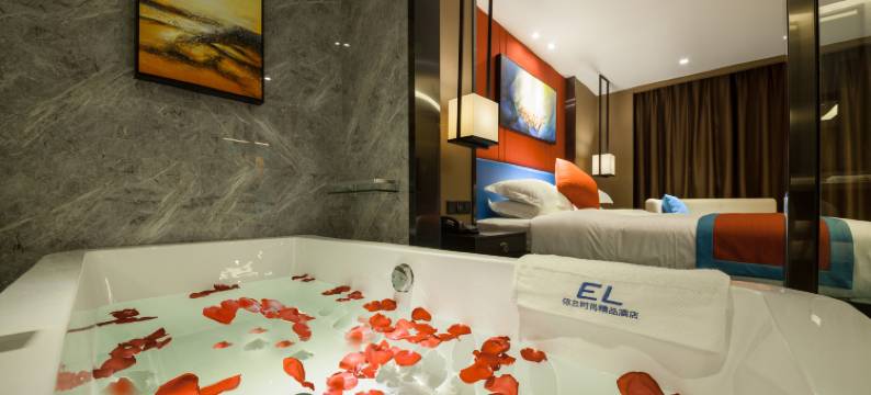 深圳依兰时尚精品酒店(宝龙地铁站店)图片