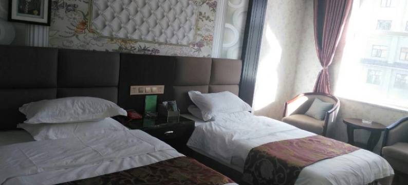 德令哈坤谊尚品酒店图片