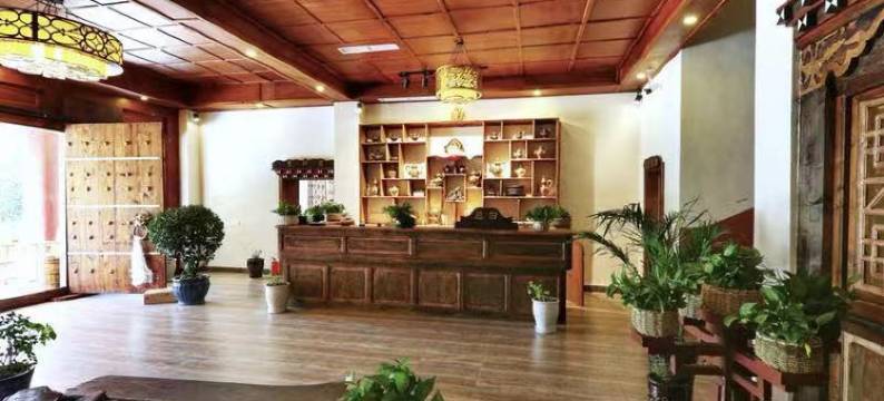 丹巴甲居三姐妹客栈图片