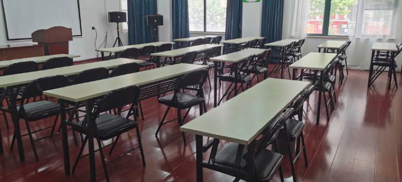 铂晶假日酒店(宿州快客汽车站店)图片