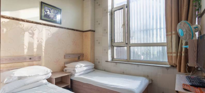 千百度旅馆(磐石一中店)图片